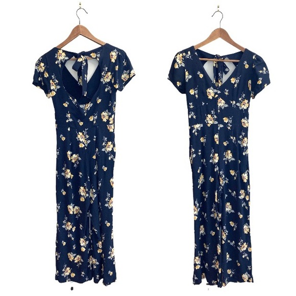 Abercrombie & Fitch Floral Romper Jumpsuit - Picture 2 of 16
